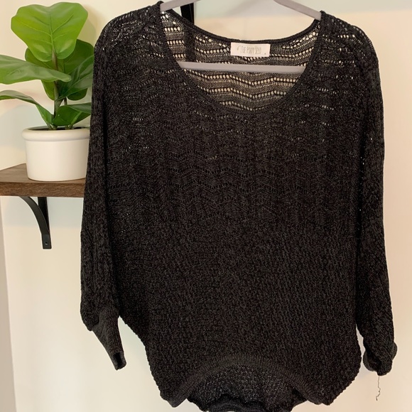 Black Zigzag Knit Sweater - Picture 1 of 3